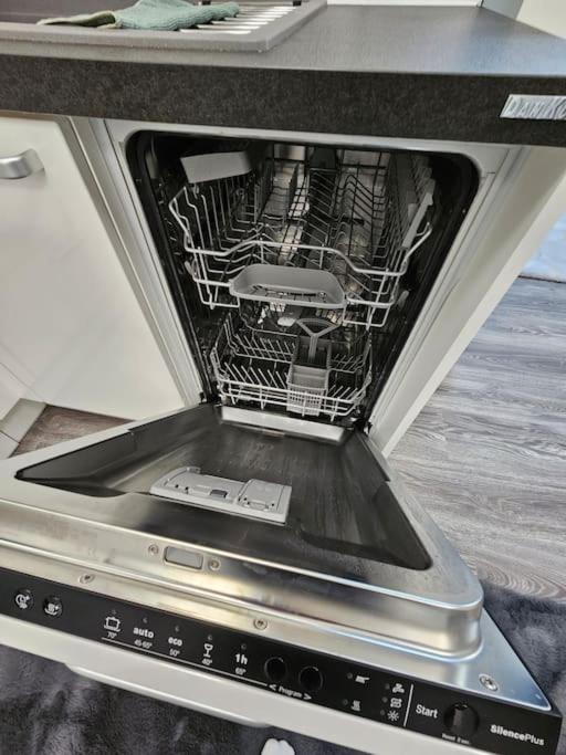 Affordable Suite In Vienna'S Hotpoint Exterior photo